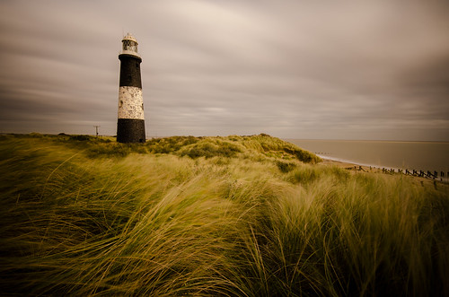 sea lighthouse seascape beach point sand dunes yorkshire north groynes spurn