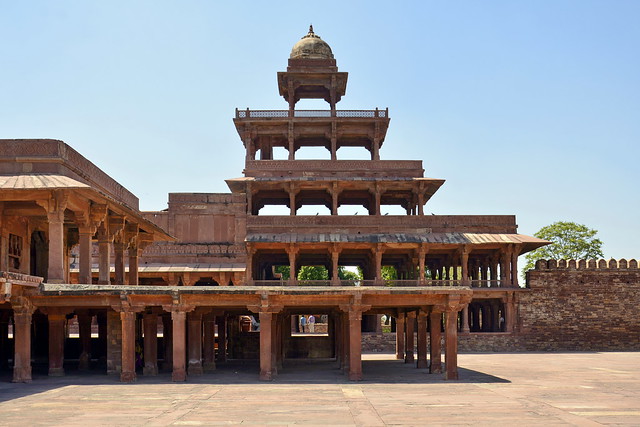 India - Uttar Pradesh - Fathepur Sikri - The Bagdir (Panch Mahal) - 12