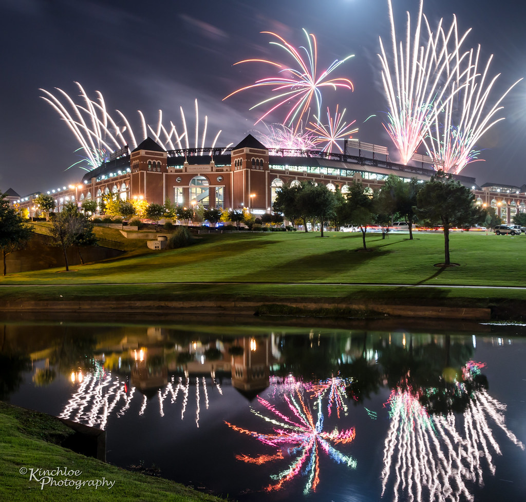 List 93+ Images will there be fireworks at globe life field Superb