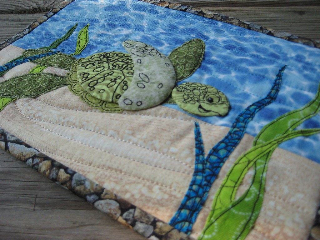 Sea Turtle Mug Rug Swap | He's got some dimension, but not s… | Flickr