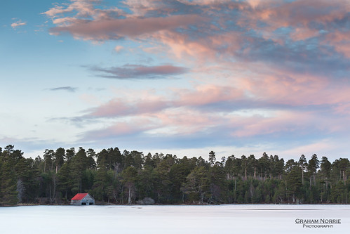 uk pink sunset sky cloud white house lake snow building tree green ice water forest canon lens scotland boat frozen mark tripod highland ii 5d loch boathouse aviemore manfrotto speyside 24105