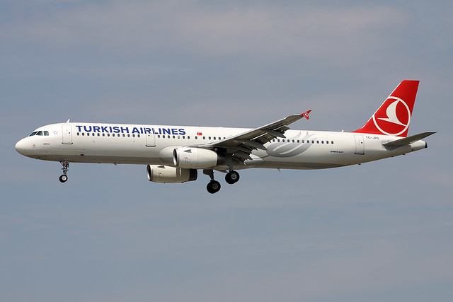 TC-JRS Turkish Airlines Airbus A321-231