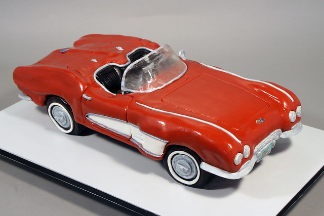 1961 Chevrolet Corvette convertible cake
