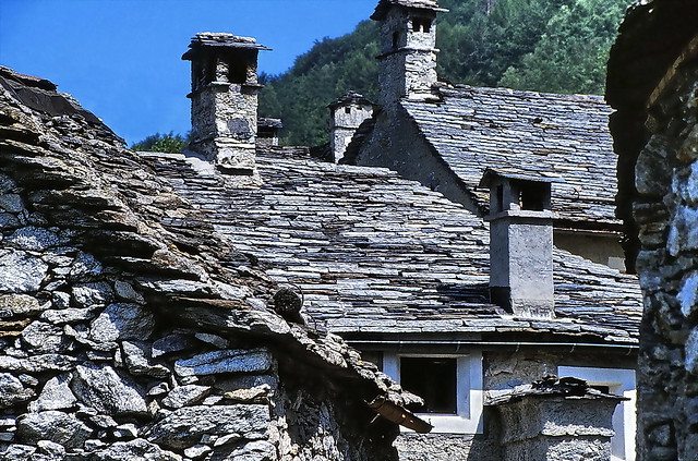 19900600 Tessin Valle Verzasca Häuser (4)