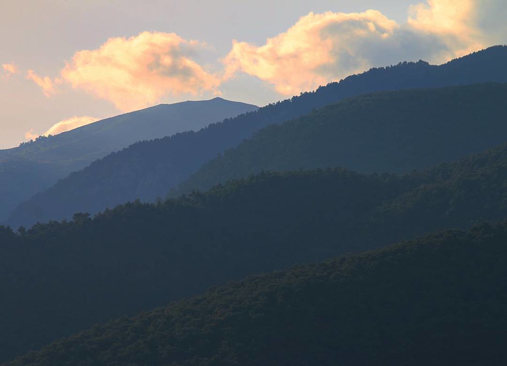 Mountains Rumble Rumble in the jungle... #mountains #hikinglife #hiking #ad… | Flickr