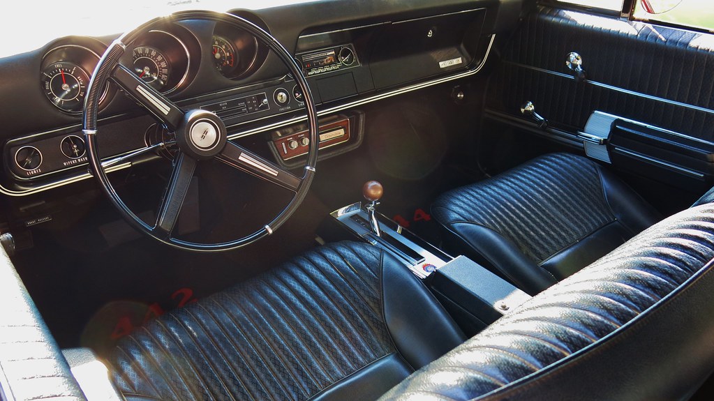 1968 Oldsmobile Cutlass 442 W 30 Interior Custom Cab