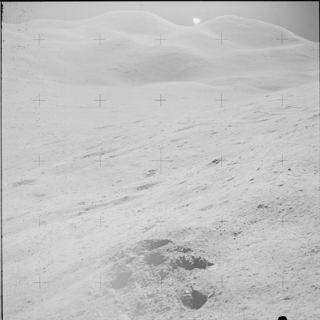 AS15-90-12190 | Apollo 15 Hasselblad image from film magazin… | Flickr