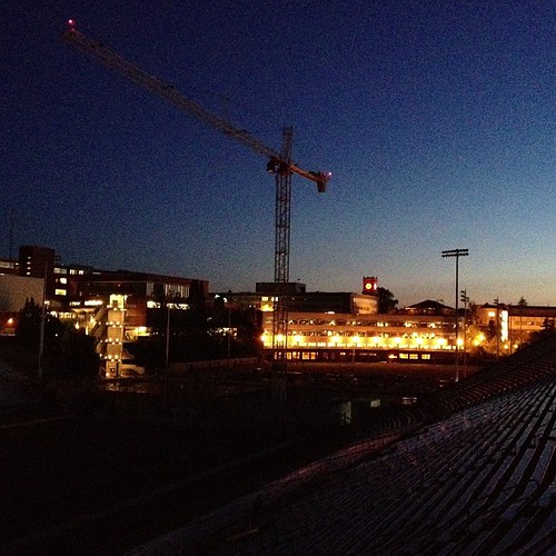 Martin Stadium getting the last bit of light of the day @WSUPullman #wsu #gocougs