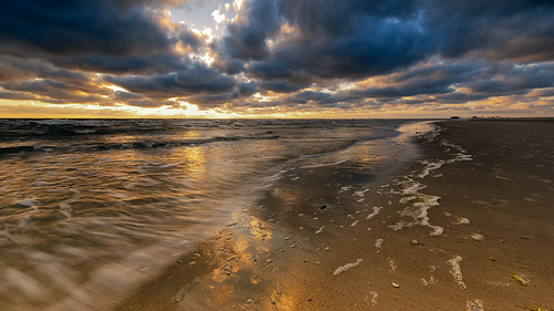 sunset sky beach water sunshine clouds germany de deutschland outdoor walk northsea schleswigholstein goldenlight stpeterording sanktpeterording dramasky