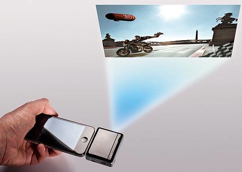Mini Projector with Tripod for iPhone 4S / iPad - DX