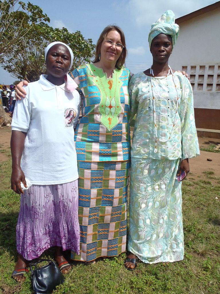 With Patricia and another woman | Wearing the kente dress pr… | Flickr