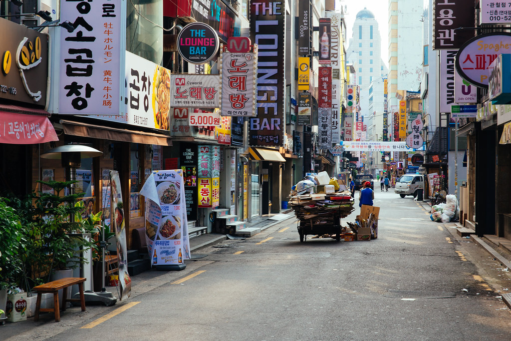 Seoul City Streets | Jongno, Seoul, Korea. September 2013. C… | Flickr