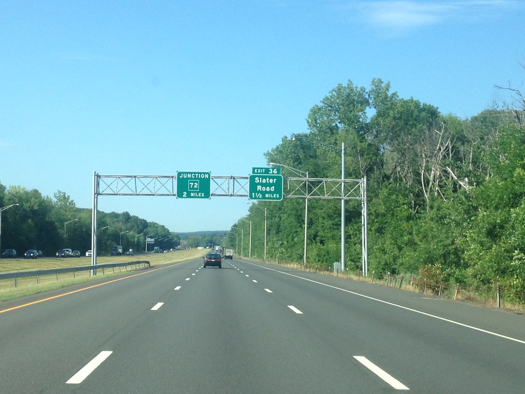 84WB-Exit36 | Interstate 84 Westbound approaching Exit 36 ne… | Flickr