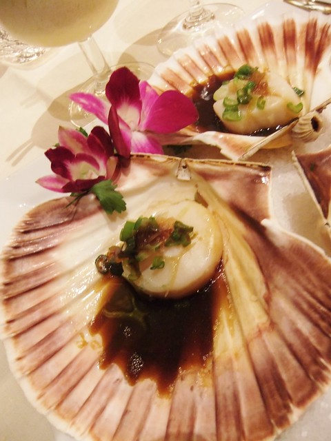 Dinner at The Ritz Club (London) on 23 February 2014 (Part 4 of 4) - Steamed Scallops (Starter)
