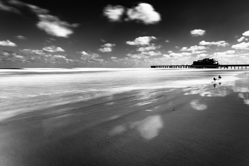 ocean blue sea bw white black beach clouds landscape big long exposure tripod filter nd 20mm f18 stopper