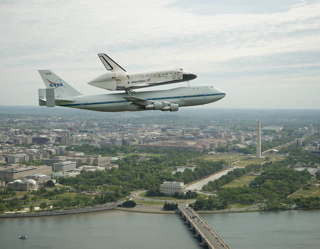 Space Shuttle Discovery DC Fly-Over (April 17, 2012)