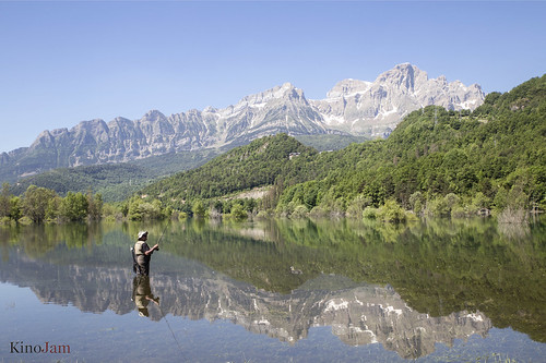 Pantano de Búbal y Peña Telera by kinojam, Salida FeZ 22/06/2016reflection water canon fisherman agua kino pantano reflejo pescador pirineos pe