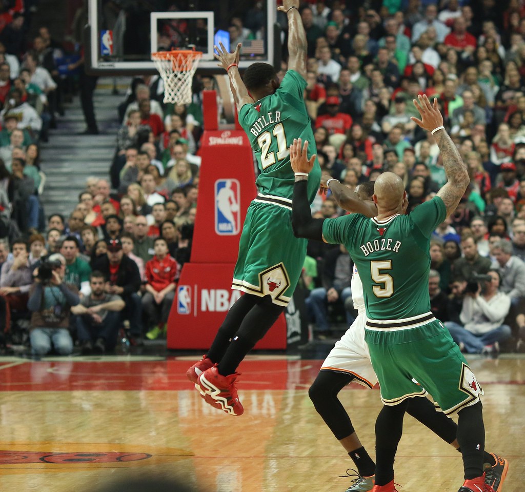 chicago bulls st patrick's day jersey