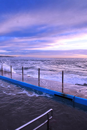ocean pink blue beach pool sunrise surf waves sydney australia nsw collaroy collaroyplateau kelliejane kelliejanesydneynswaustralia collaroyplateauswimschool