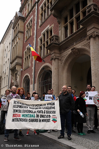 Rally at Romanian embassy in Berlin against cyanide gold digging | by tsreportage