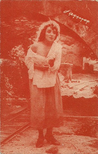 Maryse Dauvray in J'accuse (Abel Gance 1919)