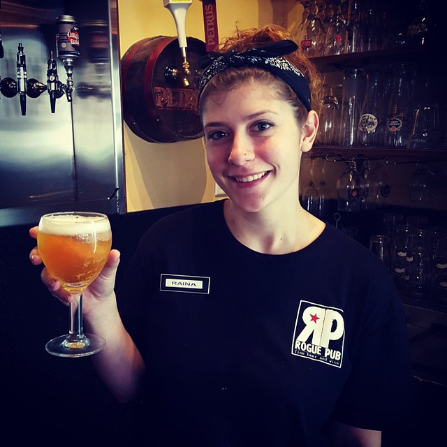 Stop by Rogue Pub and have Raina pour you a La Guillotine Belgian Blonde Ale on tap!  Poker starts at 8p!  #roguepuborlando #craftbeer #laguillotine #huyghebrewery #comedrinkwithus