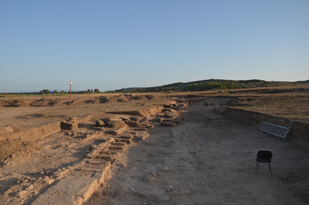 Scavo archeologico di Mont'e Prama - Archaeological site of Mont'e Prama