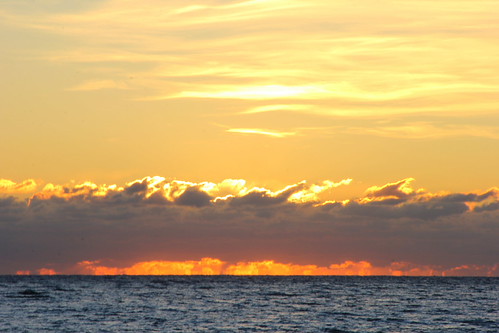 Coucher de soleil aux Lecques by michel.alain51,