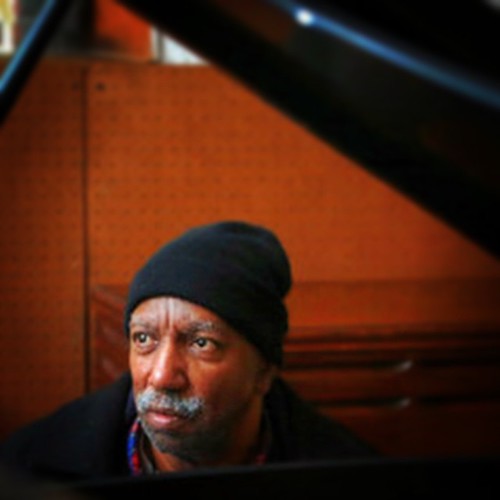 Happy Birthday Barrett Strong #barrettstrong #money #thatswhatiwant #randb #rhythmsndblues #rock #rockmusic #rocksingers #rocksong #poo #popsongs #popsingers #remembering #todayinhistory #happybirthday @anitafaragher @legendsandidols | by snowillard