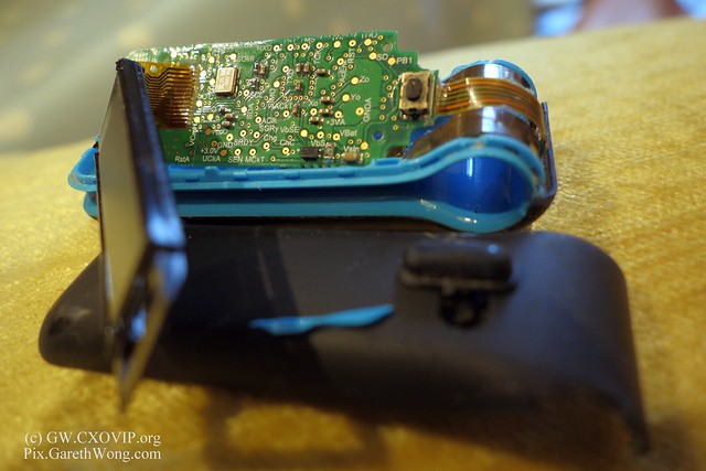 Broken Fitbit: @fitbit that reached end of its life? died whilst alseep with me, came out like this! #broken! _DSC6729