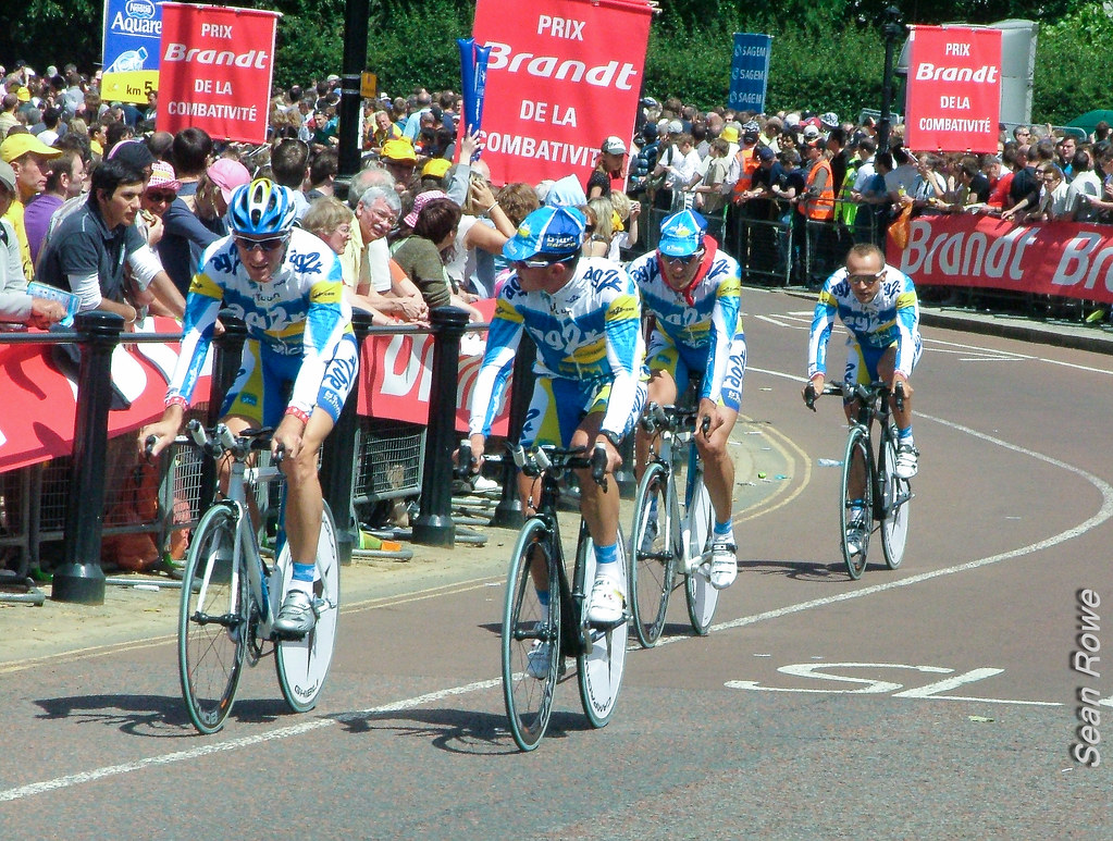 Tour De France - London - 2007 - Prologue | The riders check… | Flickr