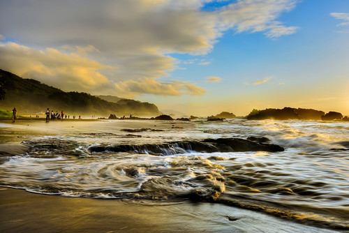 水油麻卷(DSC_7837) by nans0410(busy), sky sunlight beach sunrise waves taiwan ilan 台灣 宜蘭 eastcoast toucheng 東北角海岸 頭城 waiao 外澳
