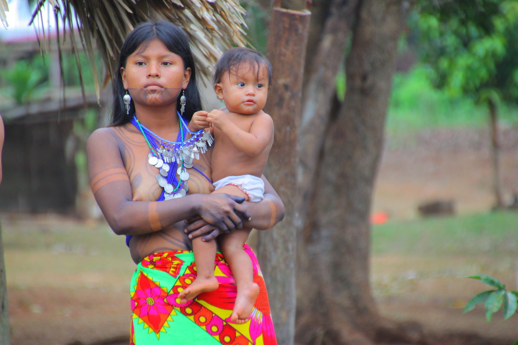 2013-03-18 Mogue River Village Panama Emberá People, houses, live (36)
