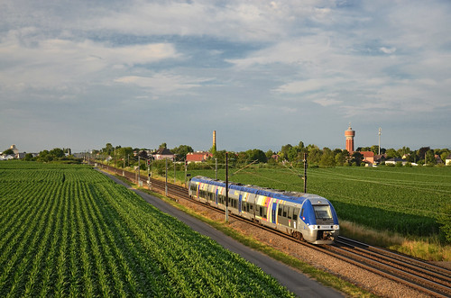 sncf societe société nationale chemins fer francais français ter express regional régional alsace agc xgc x 76500 benfeld train trein zug