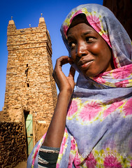 Girl in Chinguetti, Mauretania