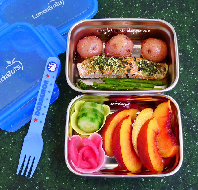Salmon, Potatoes and Asparagus LunchBots Bento