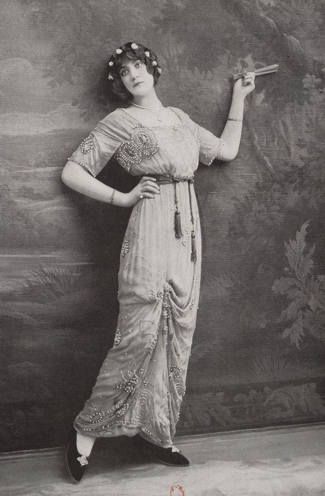 robe du soir 1913 | Les Modes (Paris) March 1913 robe du soi… | Flickr