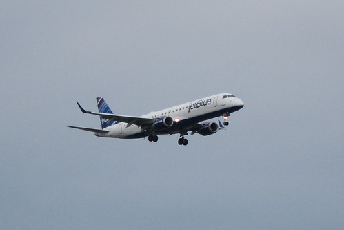 jetBlue Airways E190AR | by jcarvbos