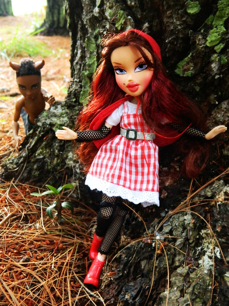 Lps592 NTM Fairy Tales Ariel Little Red Riding Hood