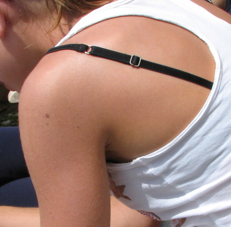 girl bra strap, 320828282