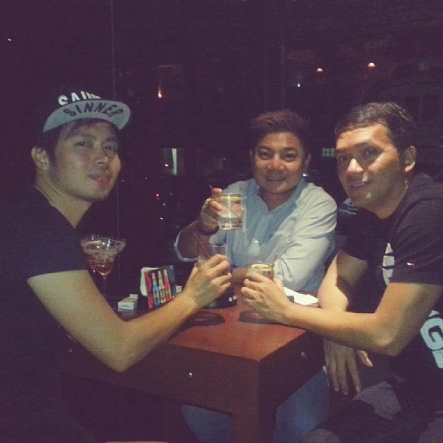 The night is YOUNG and so are WE!  #YOLO #bonding #friends #chill #cablecar