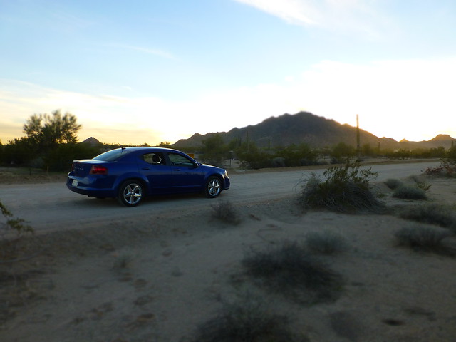 Blue Dodge Avenger at Buckeye Hills, AZ__P1090020