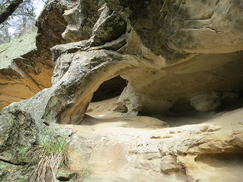 Chauncy Vale 29 - Cave by Cowirrie, caves