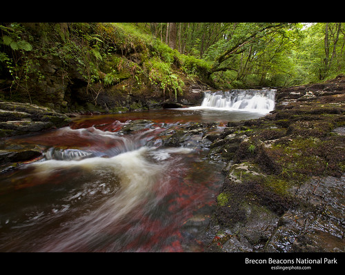red wales river nationalpark blood breconbeacons waterfalls redriver afon mellte penderyn