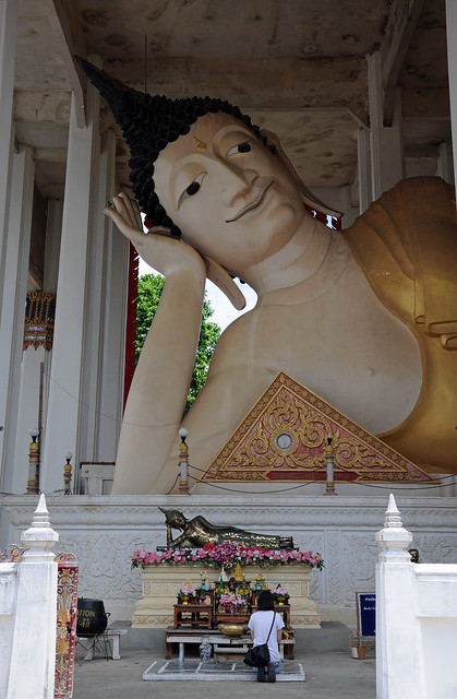 Reclining Buddha at Wat Hat Yai Nai, Hat Yai, Thailand