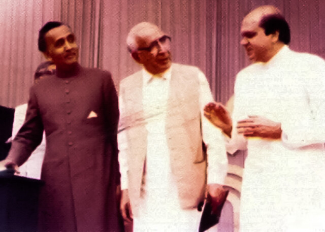 Prime Minister Junejo with Ghulam Ishaq Khan