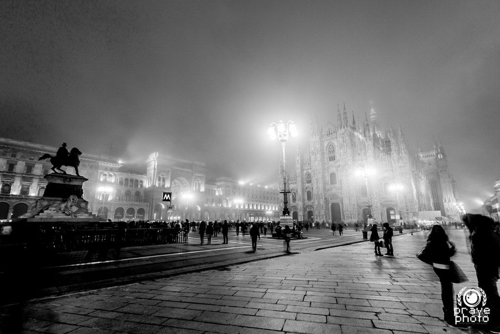 Nebbia a Milano | Nebbia a Milano B/N | Andrea Pravettoni | Flickr