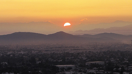buenos días Mazatlán ! by maotaola, Mazatlán Sinaloa -MÉXICO-
Mirando tierra adentro,  rumbo a Zacatecas.

an old pic added for Smile on