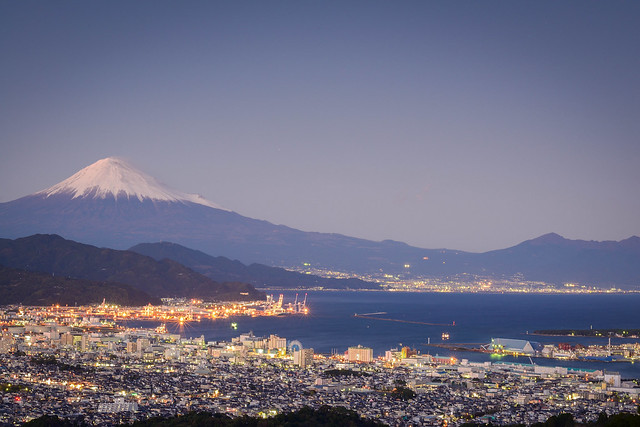 The day turn to night with Mt. Fuji 日本平看富士山.靜岡與駿河灣入夜 in Nihondaira . Japan Shizuoka Prefecture   DSC_4290