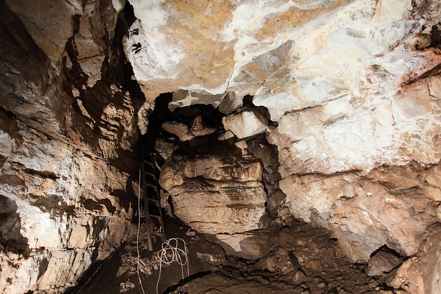 Grave Cave